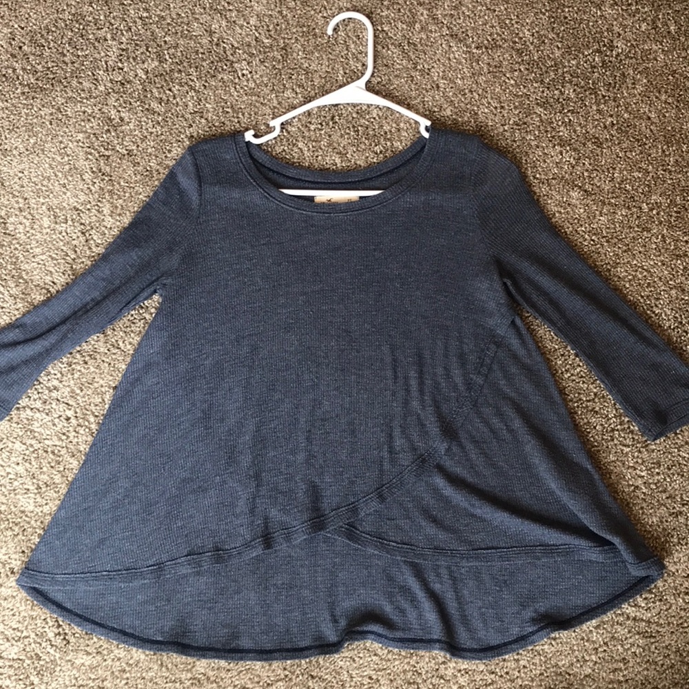 Navy top!!